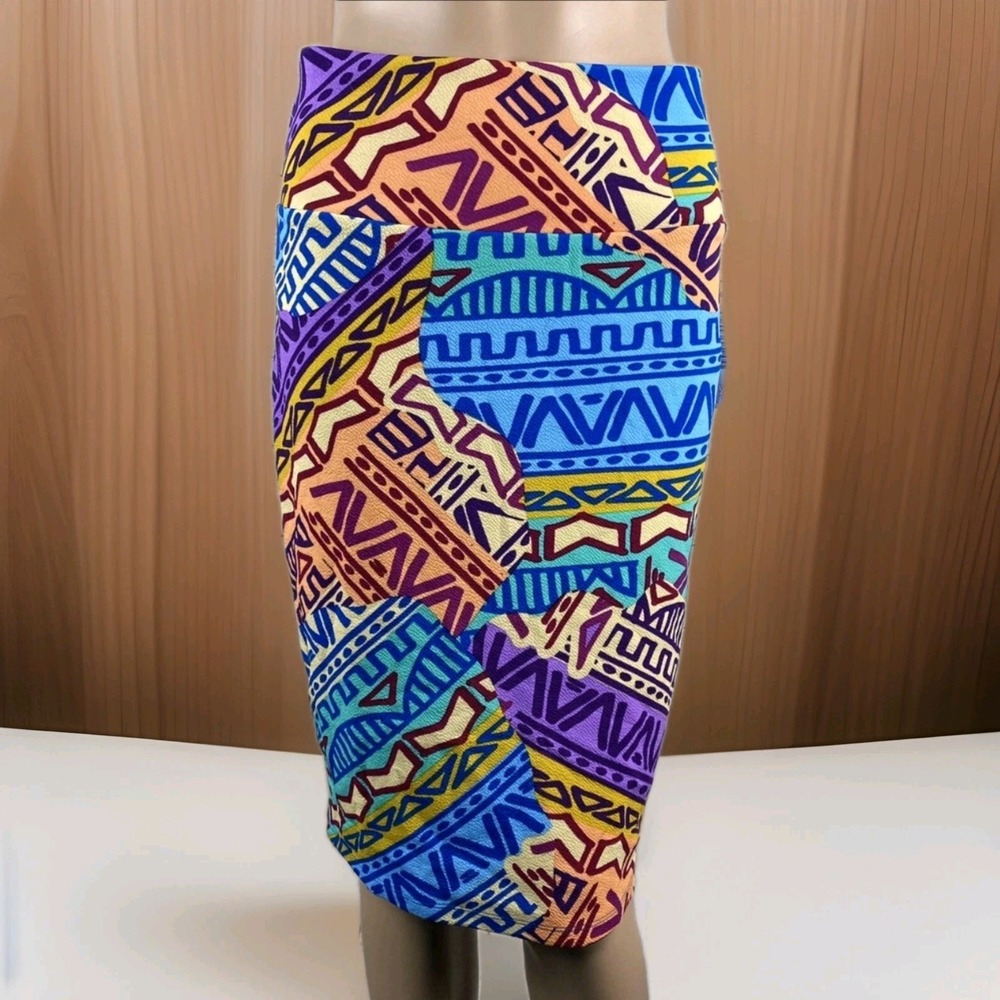 LuLaRoe Cassie Skirt Large Colorful Retro Graphic Design‎ Pencil Knee Length